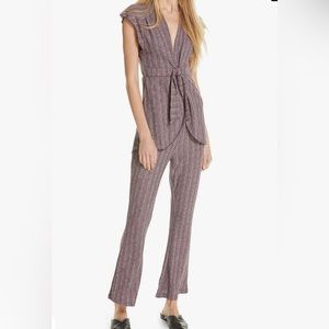 Free People Pant Suit. All Seasons Medium Weight. Size Med Tie-front blouse top.